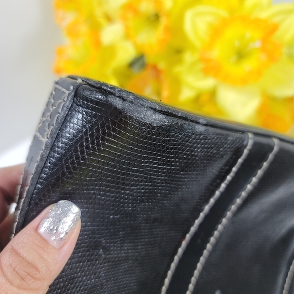 Elegant Lancel Black Leather Shoulder Bag - Picture 12 of 16